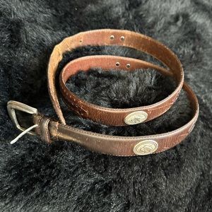Fossil brown leather belt size 40 with Buffalo emblems